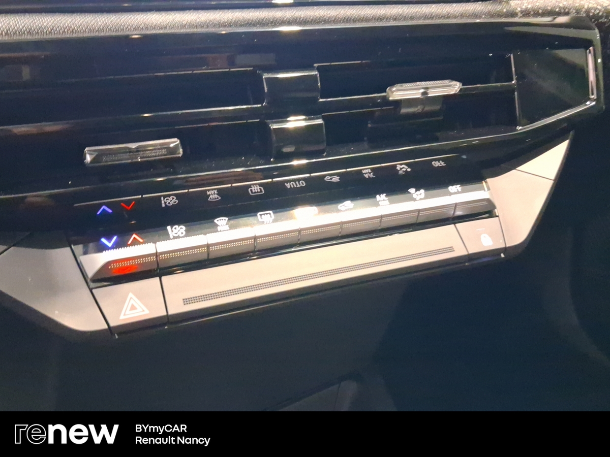 Renault Clio E-Tech full hybrid 160 ch — photo 21