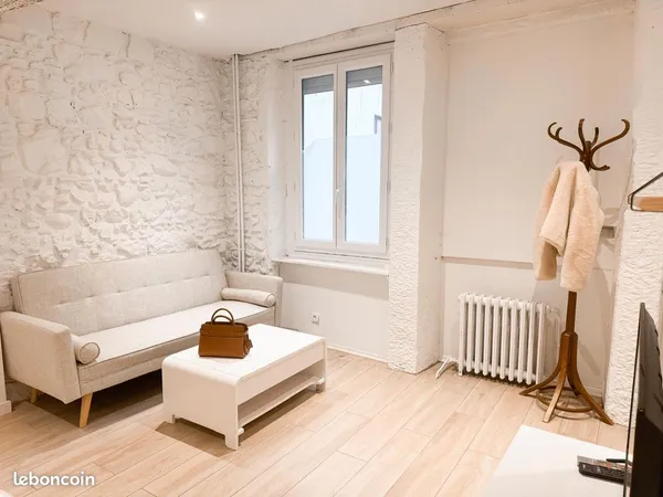 Chambre dans maison meublée en colocation
