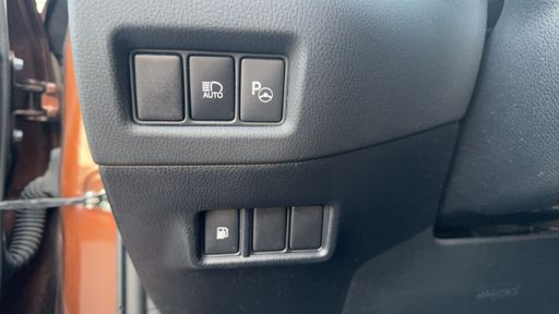 Toyota C-HR 1.8 VVT-i 122 Hybrid 2WD CVT 99 - Distinctive – 2018 – 100514 km – Hybride essence – Boîte Automatique — photo 5