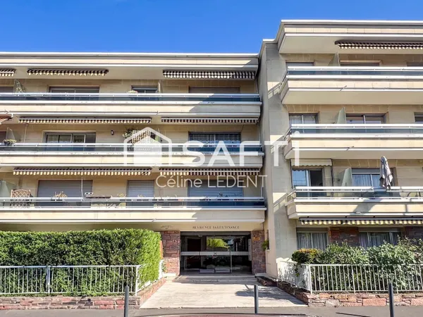Charentonneau - surface exceptionnelle de 122m2 avec un séjour de 62m2