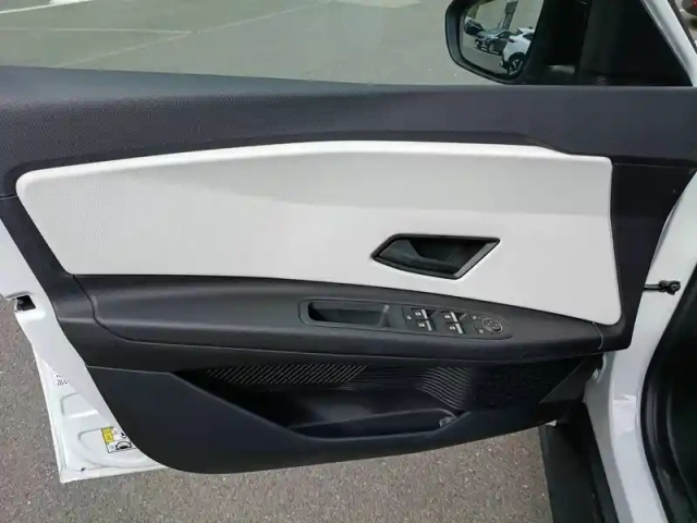 Renault 5 renault  e-tech electrique 10 ch autonomie confort — photo 11