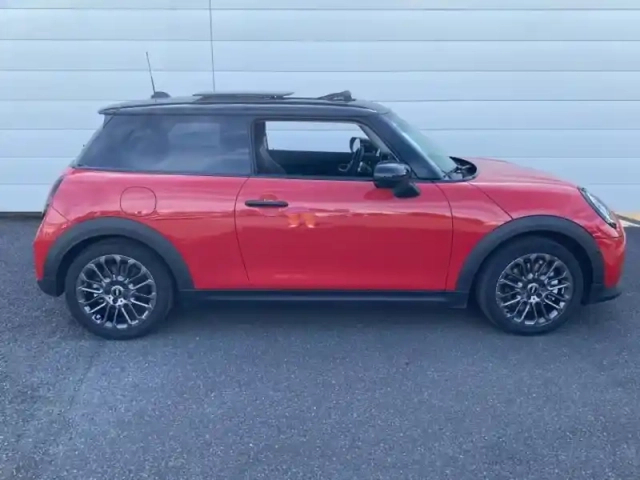 Mini Cooper 3 portes c 156ch classic dkg7 — photo 3