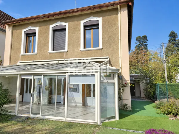 Maison Feurs 175.6 m2