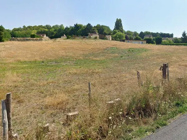 Terrain à bâtir de 1100 m² à PROISSANS (24)