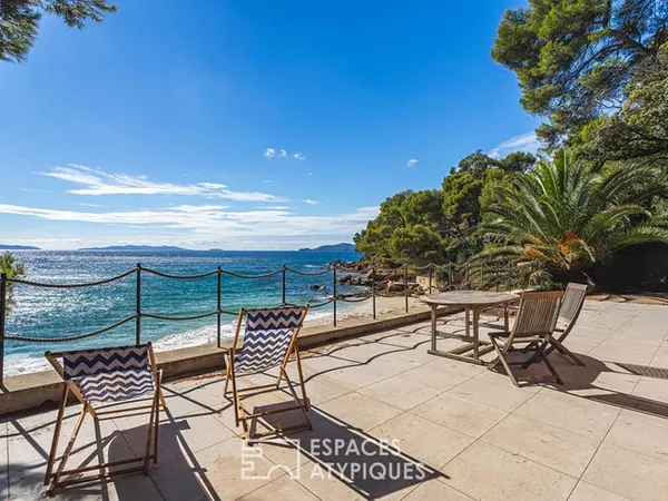 Maison d'exception et sa cabine de plage