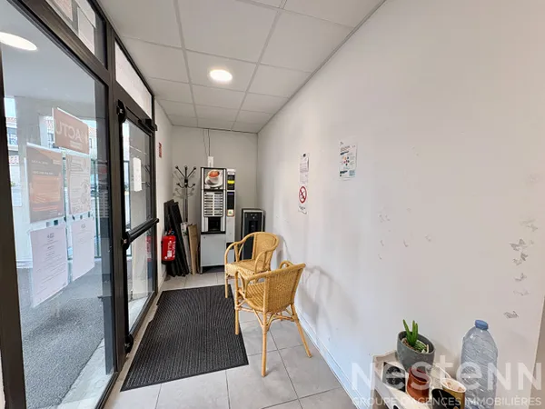 Local commercial Saint Maximin La Sainte Baume 182 m2