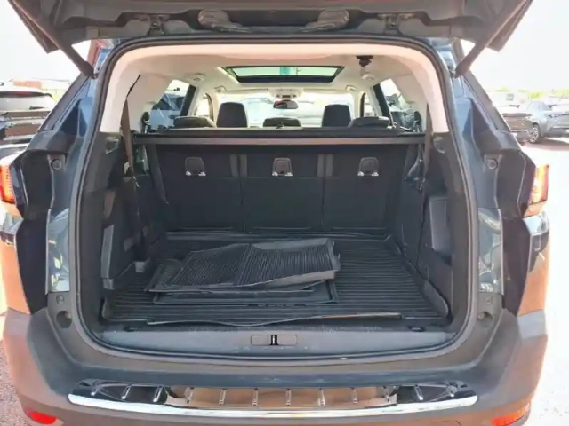 Peugeot 5008 bluehdi 180ch s&amp;s eat8 — photo 6