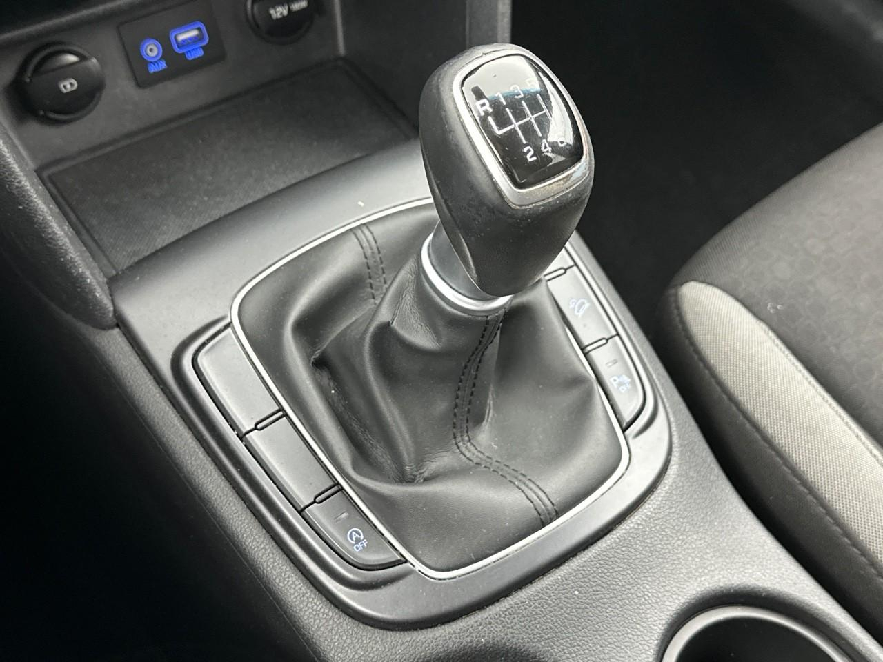 Hyundai Kona 1.6 crdi 115 creative — photo 28