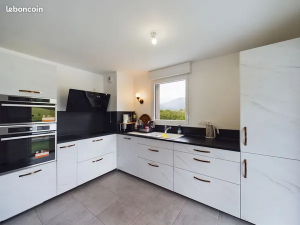 Appartement 4 pièces 76 m²