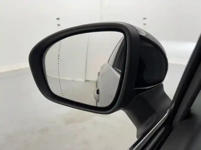 Renault Captur e-tech 145 - 21 — photo 31