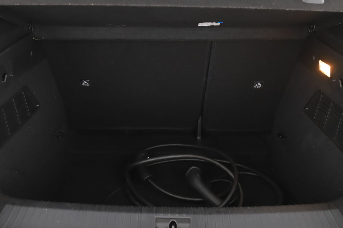 Renault Megane E-Tech E-Tech EV60 Optimum Charge Techno — photo 16