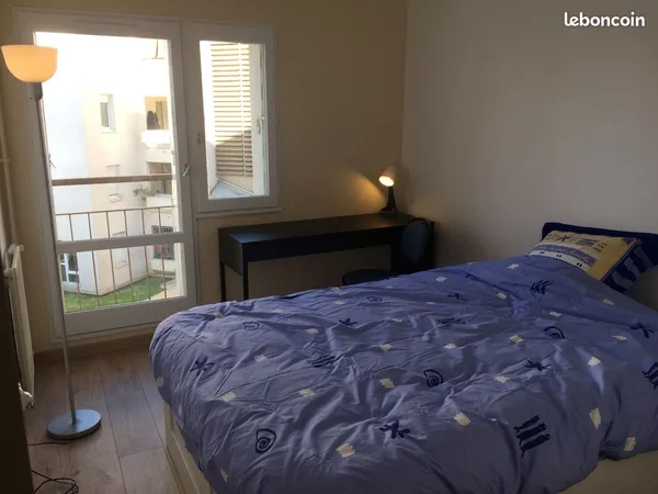 Chambre disponible des aujourd'hui en colocation de haut standing dans grand appart lumineux