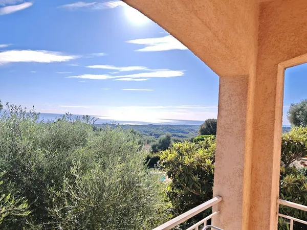 Maison 7 pièces 298 m²