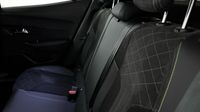 Peugeot 2008 1.2 PureTech 130ch S&S GT Pack EAT8 — photo 13
