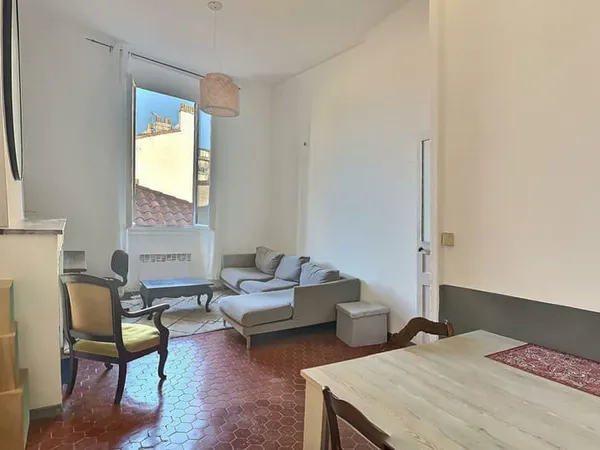 Appartement T2 meublé à louer à Marseille, quartier Saint-Victor