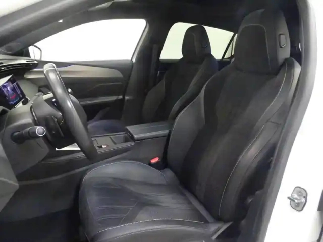 Peugeot 308 1.2 puretech 130ch s&amp;s gt eat8 — photo 11