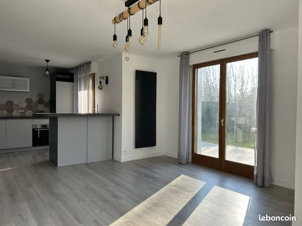 Charmant 2 pièces de 47 m² entièrement rénové sur Epagny