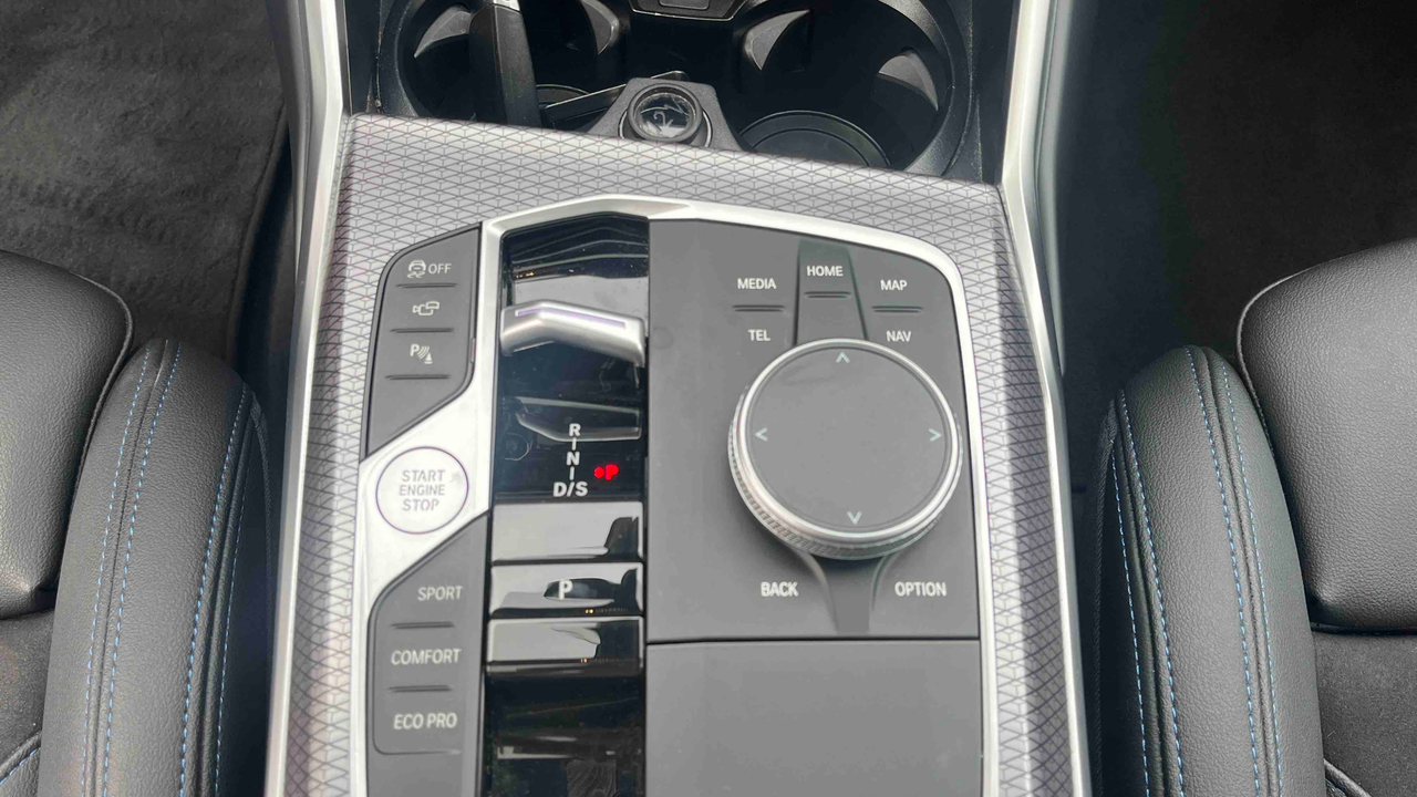 BMW Touring 320d xDrive 190 ch BVA8 — photo 21