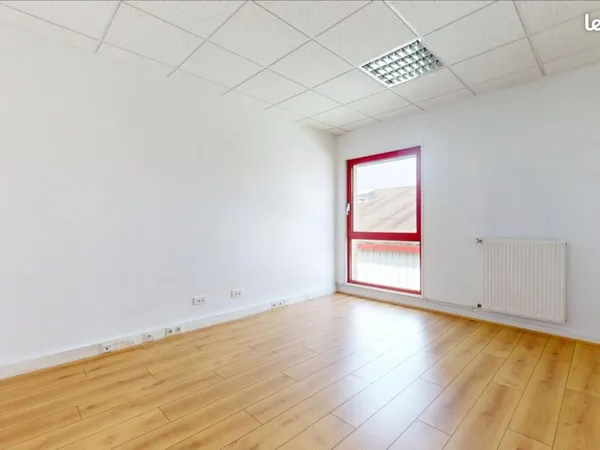 Bureau 15 m²