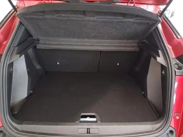 Peugeot 2008 1.2 puretech 130ch s&amp;s allure pack eat8 — photo 10