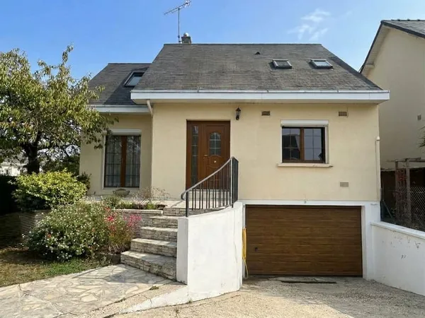 A ROSNY SUR SEINE - maison familiale - 120 m² - 3 chambres - Sous-sol