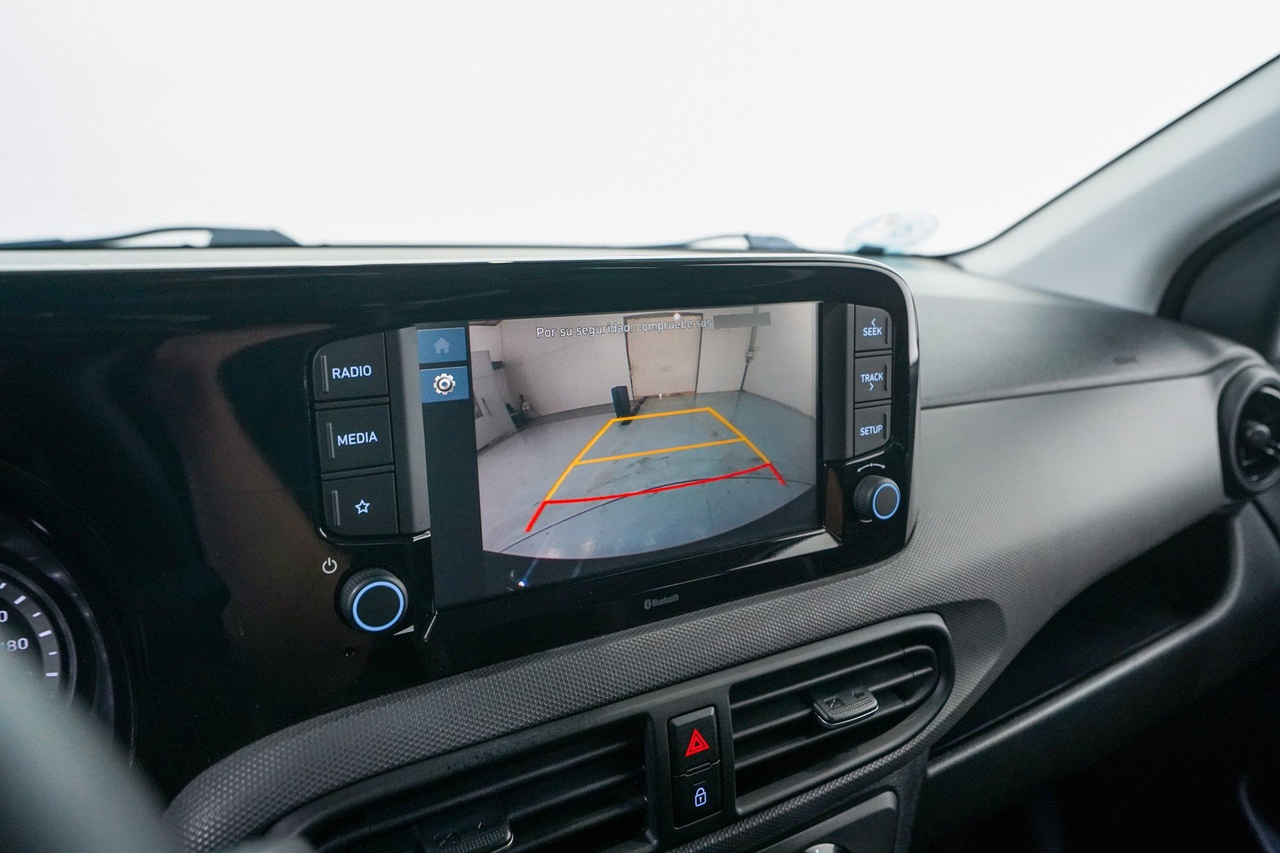 Hyundai i10 — photo 26