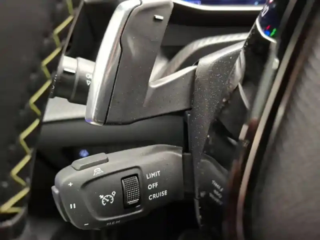 Peugeot 2008 hybrid 136 e-dcs6 — photo 109