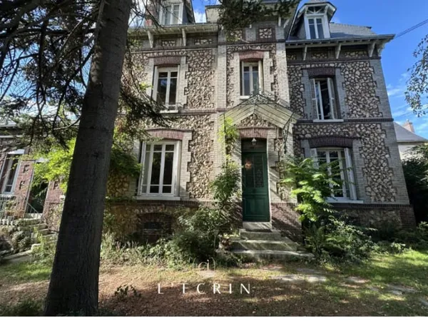 Maison 7 pièces 186 m²