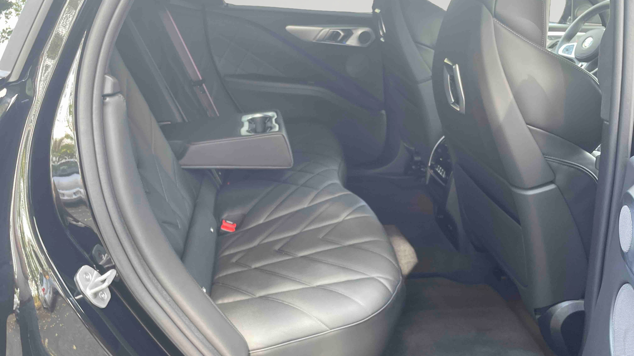 BMW XM 50e 476 ch BVA8 — photo 13