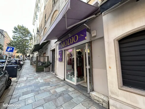 Fonds de commerce 63 m² Bastia
