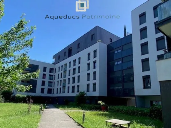 À VENDRE - Appartement T2 avec balcon et garage - QUAIS DE SAONE LYON 9E