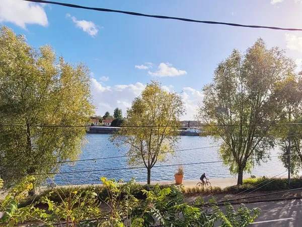 Studio meublé 23 m² - Vue Seine - Parking - RER A - Conflans