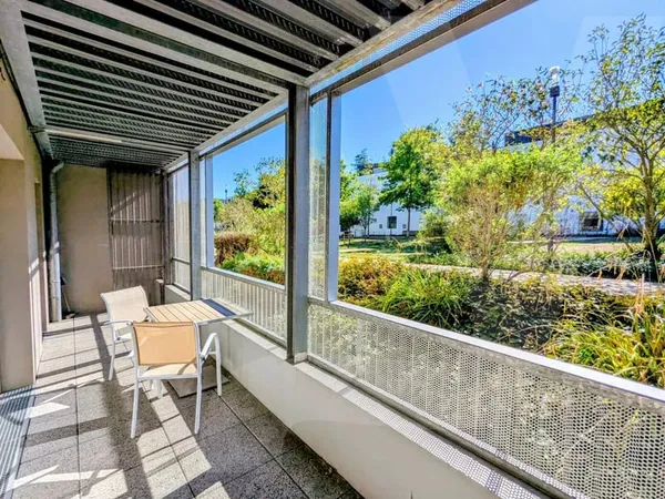 ORVAULT BOURG - APPARTEMENT T4 LUMINEUX - PIÈCE DE VIE 40 M² - TERRASSE 11 M² EXPOSÉE SUD - RÉSIDENC