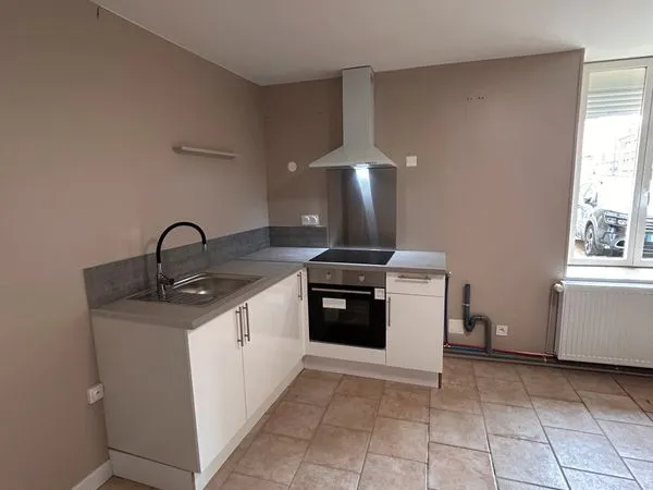 Blagny appartement F3 rdc avec jardin