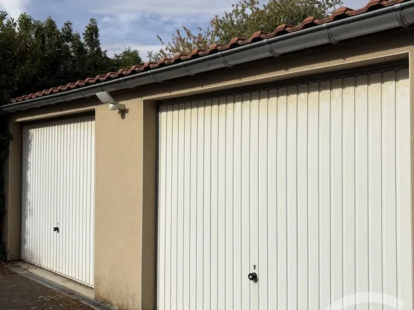 Parking 12 m²
