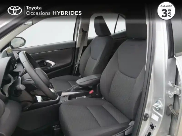 Toyota Yaris cross 116h dynamic mc24 — photo 11