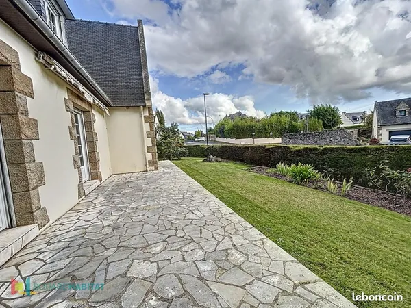 Maison 6 pièces 230 m²