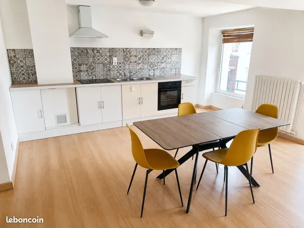 Appartement meublé 4 pièces - 80 m² avec petite terrasse