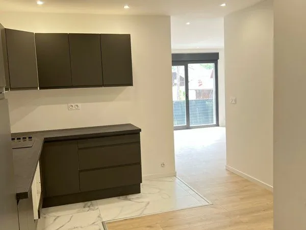 Loue magnifique appartement T3, 72m2