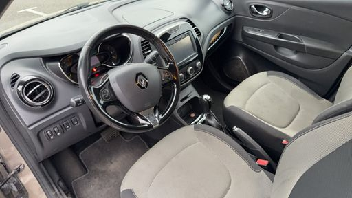 Renault Captur 1.5 dCi Energy 90 EDC6 - Business – 2016 – 146863 km – Diesel – Boîte Automatique — photo 15