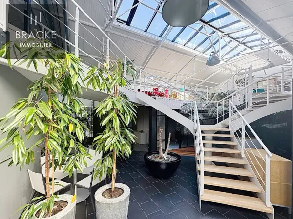 Bureaux 2 pièces 394 m²