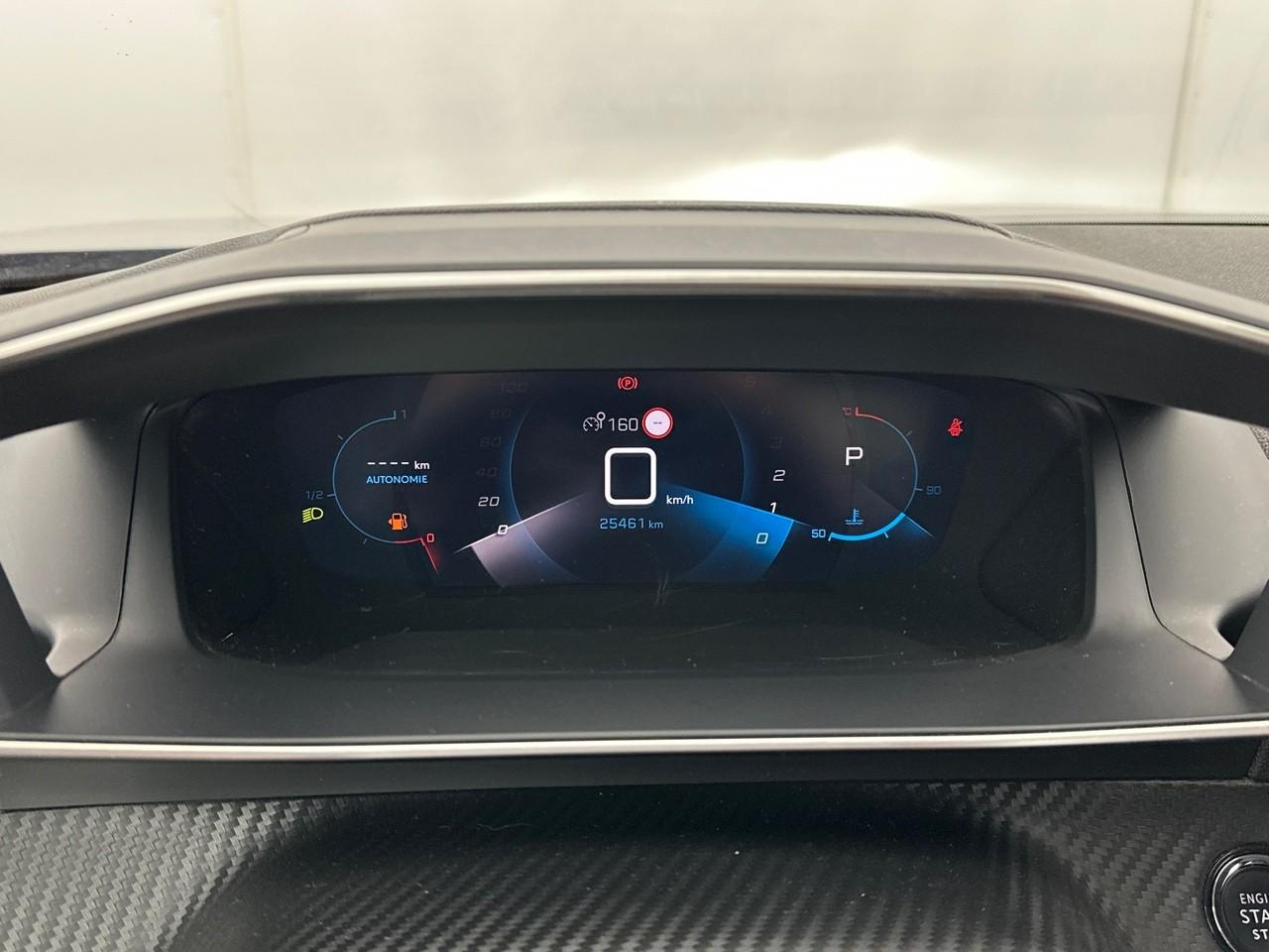 Peugeot 2008 puretech 130 s&s eat8 allure pack — photo 21