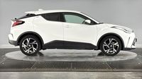 Toyota C-Hr 122h Edition 2WD E-CVT MY22 — photo 4