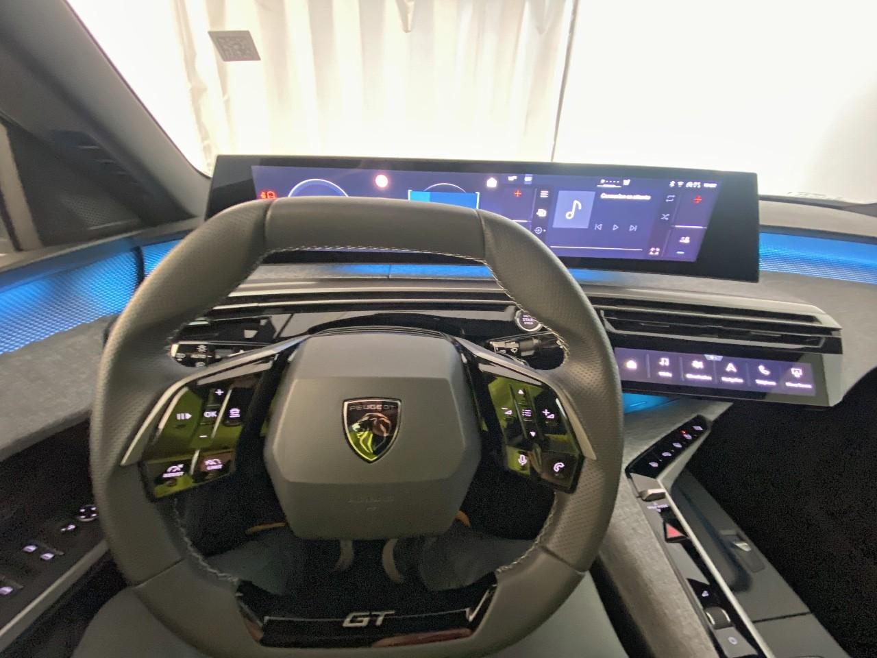Peugeot 3008 plug-in hybrid 195 e-dcs7 gt — photo 12