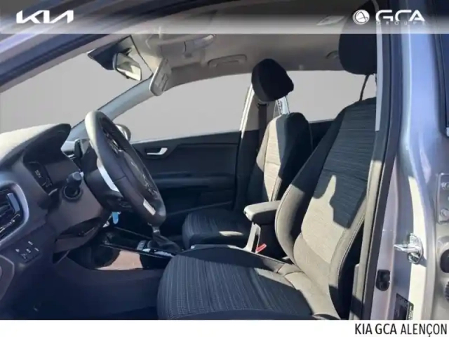Kia Stonic 1.0 t-gdi 100ch active dct7 — photo 13