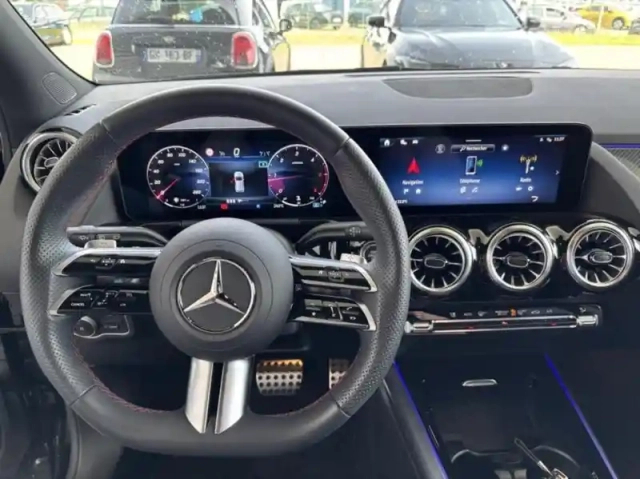 Mercedes Gla 200 d 150ch amg line 8g-dct — photo 10