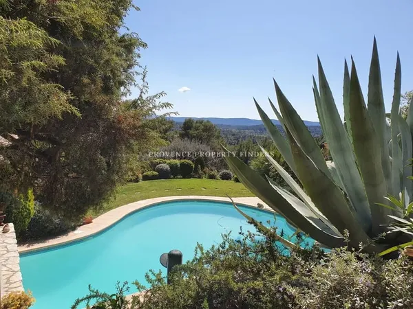 Villa de charme avec belle vue.