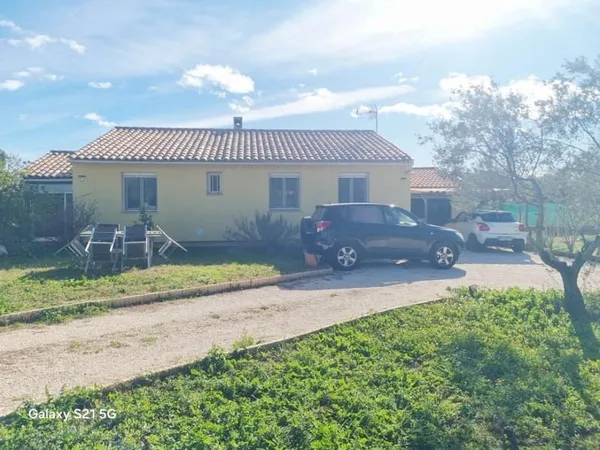 A découvrir Le Muy proche centre jolie villa F4 pp terrasse