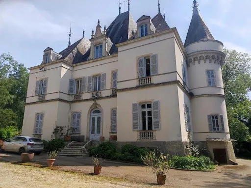Château 18 pièces 1400 m²
