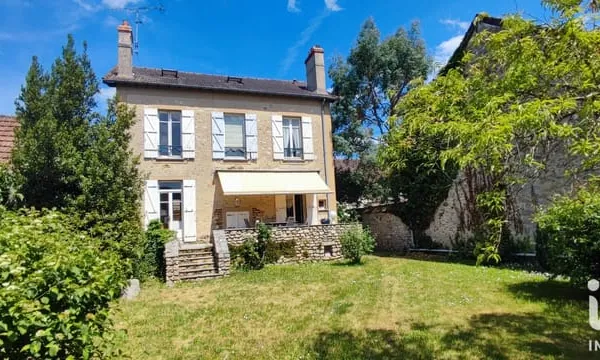 Maison 8 pièces 156 m²